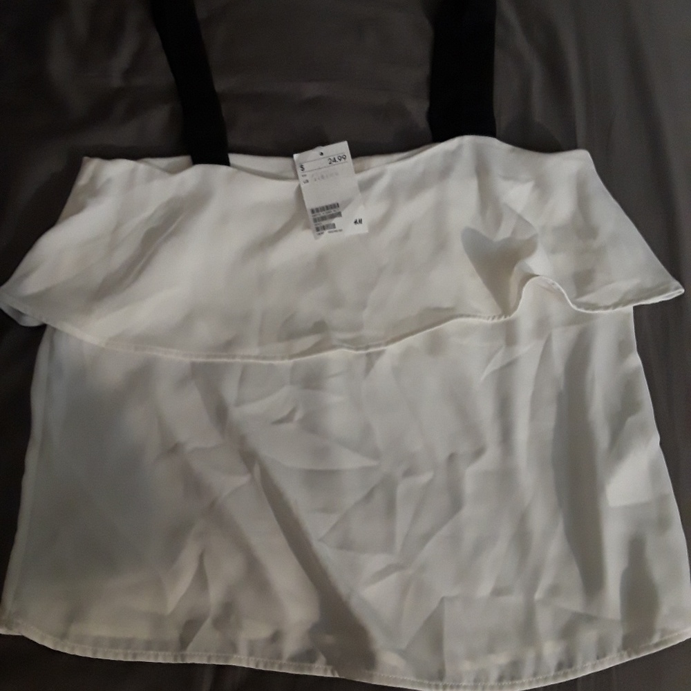 Black and white top